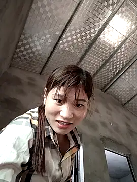 Lilinn  online show from March 30, 6:47 am