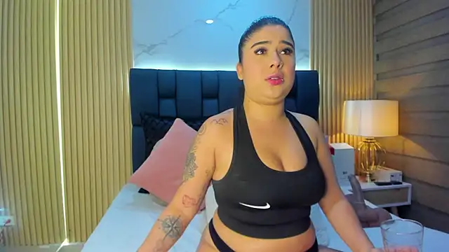 AmaraTexas online show from April 1, 1:28 am