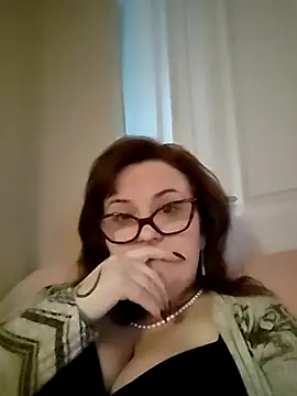 Snapshot of Teacher-Sue chatting on February 28, 5:36 pm Teacher-Sue online show from February 28, 5:36 pm