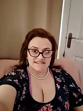 Snapshot of Teacher-Sue chatting on March 2, 2:46 pm Teacher-Sue online show from March 2, 2:46 pm