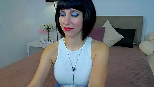 Snapshot of HeidieRaven chatting on April 25, 1:41 pm HeidieRaven online show from April 25, 1:41 pm
