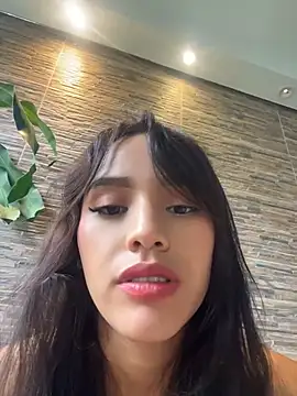 Snapshot of Mia-villalobos chatting on May 6, 2:55 pm Mia-villalobos online show from May 6, 2:55 pm