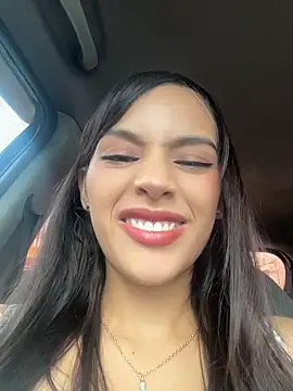 Snapshot of Mia-villalobos chatting on May 17, 2:46 pm Mia-villalobos online show from May 17, 2:46 pm