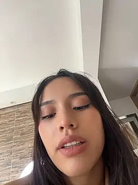 Snapshot of Mia-villalobos chatting on May 20, 2:12 pm Mia-villalobos online show from May 20, 2:12 pm