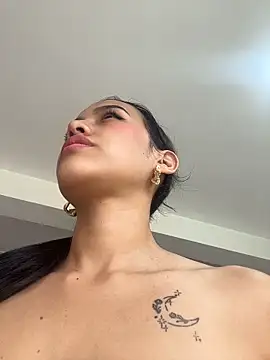 Snapshot of Mia-villalobos chatting on June 16, 5:26 pm Mia-villalobos online show from June 16, 5:26 pm