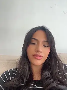 Snapshot of Mia-villalobos chatting on June 17, 1:45 pm Mia-villalobos online show from June 17, 1:45 pm