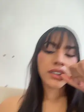 Snapshot of Mia-villalobos chatting on July 10, 1:47 pm Mia-villalobos online show from July 10, 1:47 pm