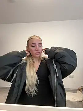 Naughtyblondex online show from April 1, 8:28 pm