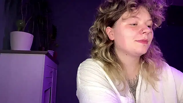 YoungAlina online show from July 27, 11:23 pm