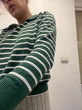 MommySexxy23 online show from April 5, 8:55 am