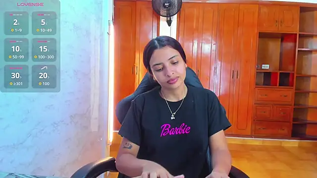 lizzie skinny online show from May 13, 7:00 pm