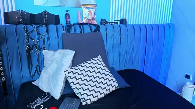 maiteandlexy online show from March 3, 7:20 pm