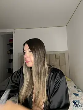 Julie Rosse online show from July 13, 4:26 am