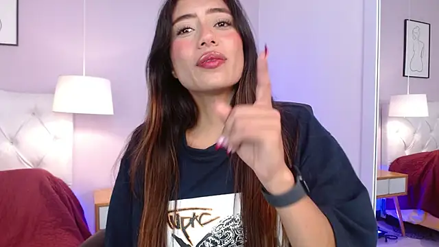 Snapshot of Cataleyaa23 chatting on April 30, 8:57 pm Cataleyaa23 online show from April 30, 8:57 pm