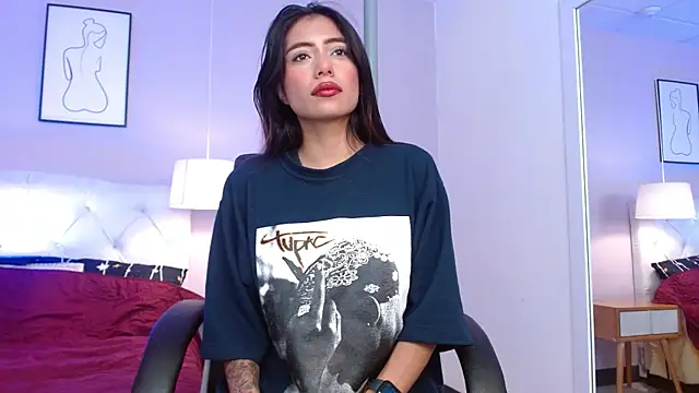 Snapshot of Cataleyaa23 chatting on May 11, 7:33 pm Cataleyaa23 online show from May 11, 7:33 pm