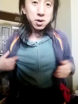 mako7612 online show from March 8, 6:28 am