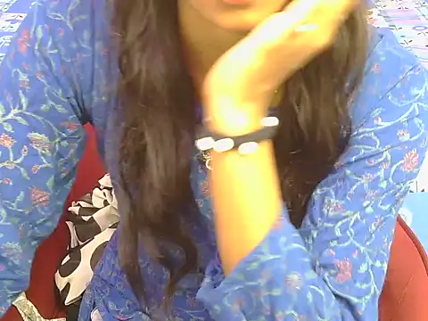 Snapshot of yours-isha chatting on June 5, 1:45 am yours-isha online show from June 5, 1:45 am