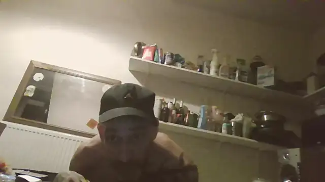 DOUBLETROUBLE7773 online show from March 14, 2:39 am