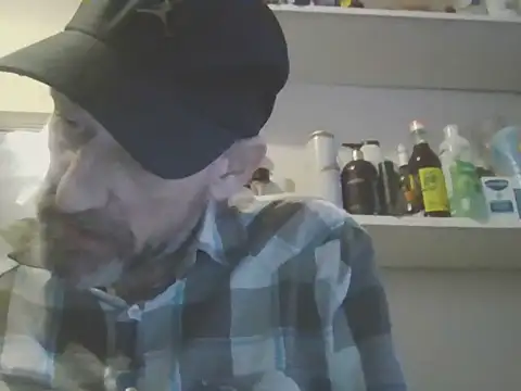 DOUBLETROUBLE7773 online show from March 16, 2:50 am