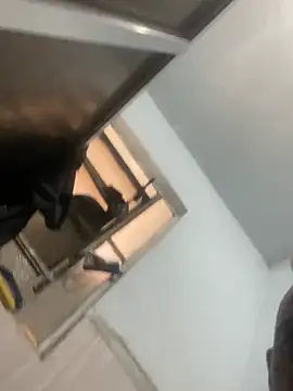 Snapshot of BigBig024 chatting on March 3, 12:00 pm BigBig024 online show from March 3, 12:00 pm