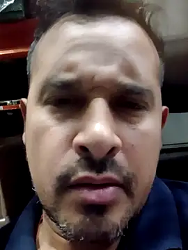 Snapshot of Ezehombre chatting on March 9, 3:54 am Ezehombre online show from March 9, 3:54 am