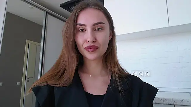 yourameliaa online show from April 16, 11:33 am