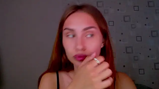 Snapshot of yourameliaa chatting on June 4, 4:57 pm yourameliaa online show from June 4, 4:57 pm