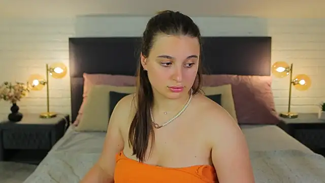 Snapshot of Nicole_De_Lux chatting on June 29, 12:05 pm Nicole De Lux online show from June 29, 12:05 pm