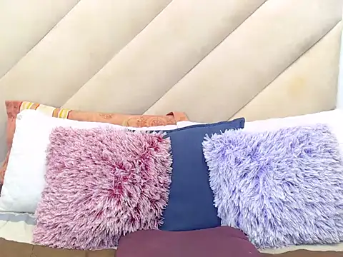 TokyoXXX online show from April 2, 8:50 pm