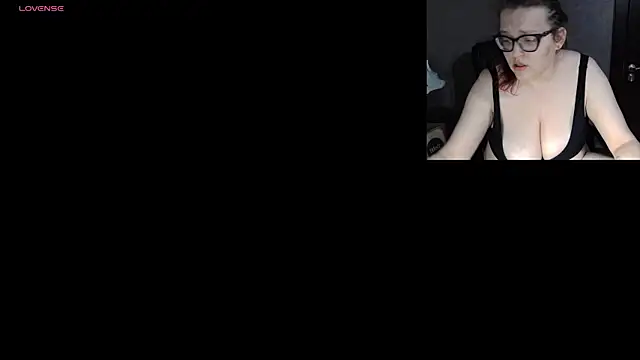 Snapshot of linafolie chatting on May 10, 8:36 pm linafolie online show from May 10, 8:36 pm