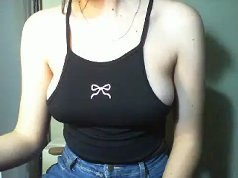 lolit cat online show from April 3, 10:08 pm