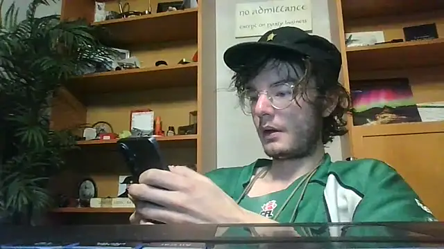 KinkyKittyBoy online show from April 5, 4:31 am