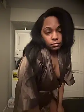 Snapshot of GoddessLiea chatting on March 2, 4:25 am GoddessLiea online show from March 2, 4:25 am