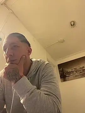 Snapshot of TitanNoir chatting on May 9, 11:10 pm TitanNoir online show from May 9, 11:10 pm