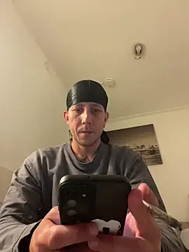 Snapshot of TitanNoir chatting on May 15, 9:55 pm TitanNoir online show from May 15, 9:55 pm