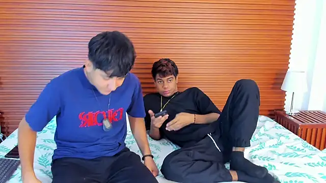 peakk twiinns online show from April 14, 11:27 am