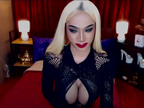 KieraLee online show from April 8, 10:48 am