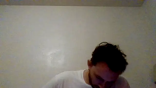 TallHungandCloudy69 online show from March 29, 9:42 am