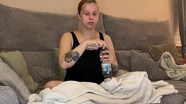 SecretLnkd online show from April 22, 7:59 pm