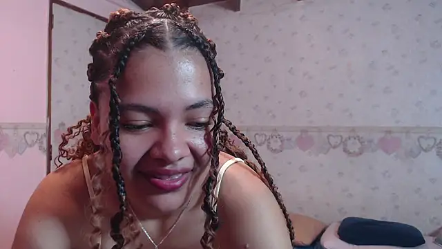 Snapshot of danna_luz1 chatting on March 2, 1:51 pm danna luz1 online show from March 2, 1:51 pm