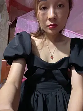 Snapshot of Mimi_pussy chatting on April 27, 12:41 am Mimi pussy online show from April 27, 12:41 am