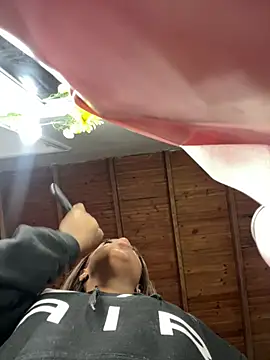 LiaTrainor online show from March 31, 11:54 am