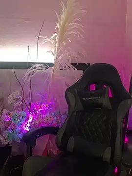 Emily Roussee online show from March 25, 11:49 am