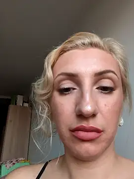 malinalli a online show from March 4, 3:40 pm