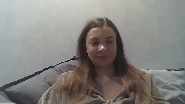 Luna2547 online show from March 18, 4:32 pm