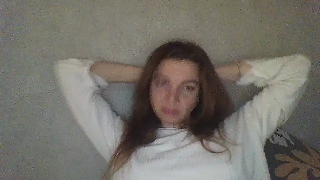 Luna2547 online show from April 1, 6:05 pm