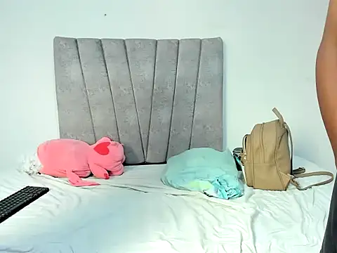 Snapshot of Andreina_evans chatting on July 2, 2:55 am Andreina evans online show from July 2, 2:55 am