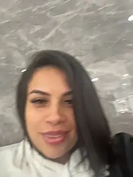 Snapshot of AriannaSmyth chatting on May 5, 4:04 pm AriannaSmyth online show from May 5, 4:04 pm