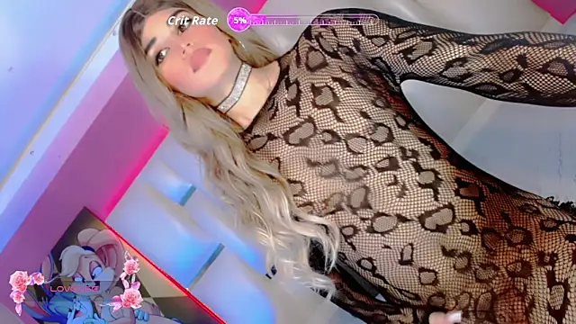Snapshot of Valentiina_Foxx chatting on April 30, 8:57 pm Valentiina Foxx online show from April 30, 8:57 pm