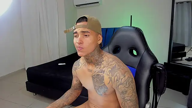 tyler bell  online show from March 21, 8:19 am